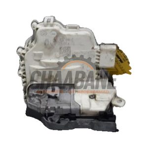 Serrure avant droite 8X1837016A Audi A3 Sportback (8VA/8VF) 2.0 TDI 16V 2012 / 2020