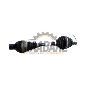 Arbre de transmission avant droit A1773309900 Mercedes CLA Shooting Brake (118.6) 1.3 CLA-200 Turbo 16V