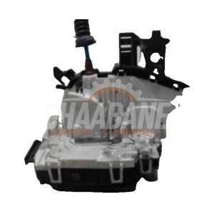 Serrure avant droite A1667200435 Mercedes GLA AMG (156.9) 2.0 45 AMG Turbo 16V