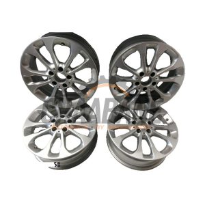 Kit jantes + pneus dhivers A1564011700 Mercedes GLA (156.9) 1.6 200 16V