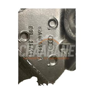 Cadre phare gauche 82A606929A Audi A1 Sportback (GBA) 1.0 25 TFSI 12V 2018