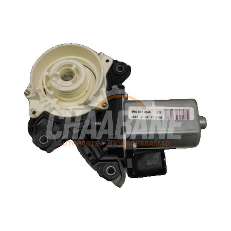 Moteur fermeture auxiliaire portiere avant droite 4M0837004A Audi Q7 (4MB/4MG) 3.0 TDI V6 24V 2015