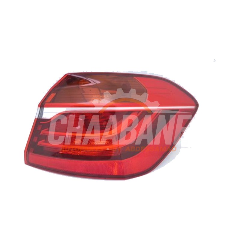 Feu arriere droit 63217311030 BMW 2 serie Active Tourer (F45) 220i 2.0 TwinPower Turbo 16V 2013 / 2021