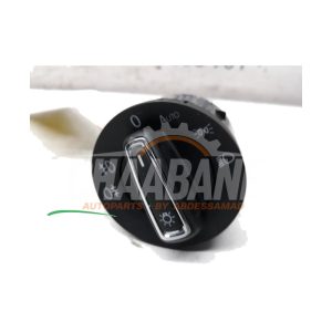 Commodo phare 5G0941431AF Seat Leon ST (5FF) 1.6 TDI Ecomotive 16V 2012 / 2020