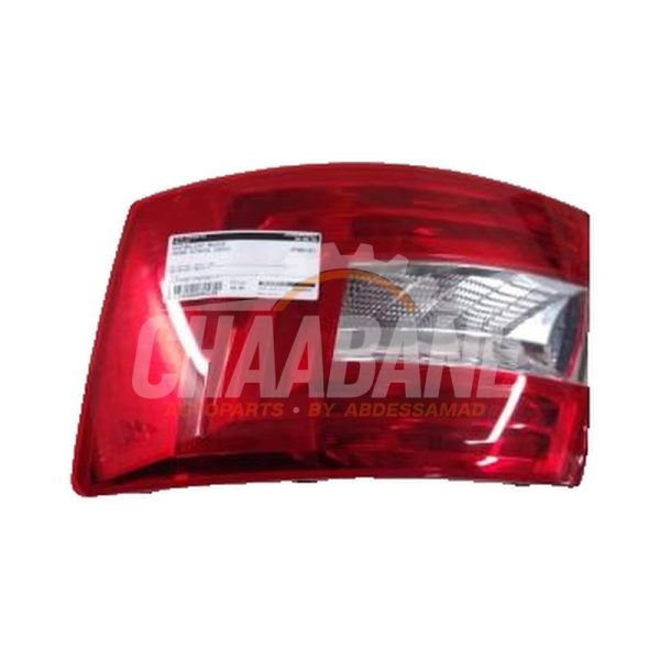 Feu arriere secondaire droit 5E5945112 Skoda Octavia (5EAA) 1.4 TSI 16V 2012 / 2020