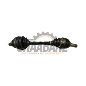 Arbre de transmission avant gauche A1773302801 Mercedes CLA (118.3) 1.3 CLA-180 Turbo 16V