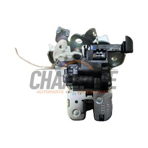 Serrure de coffre 4H0827505A Audi RS 3 Limousine (8VS/8VM) 2.5 TFSI 20V Quattro 2017 / 2020