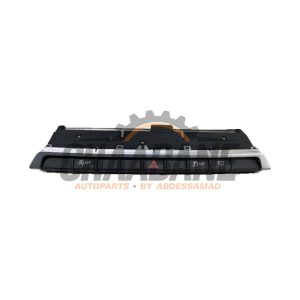 Bouton de warning 81A925301C Audi Q2 (GAB/GAG) 1.5 35 TFSI 16V 2016