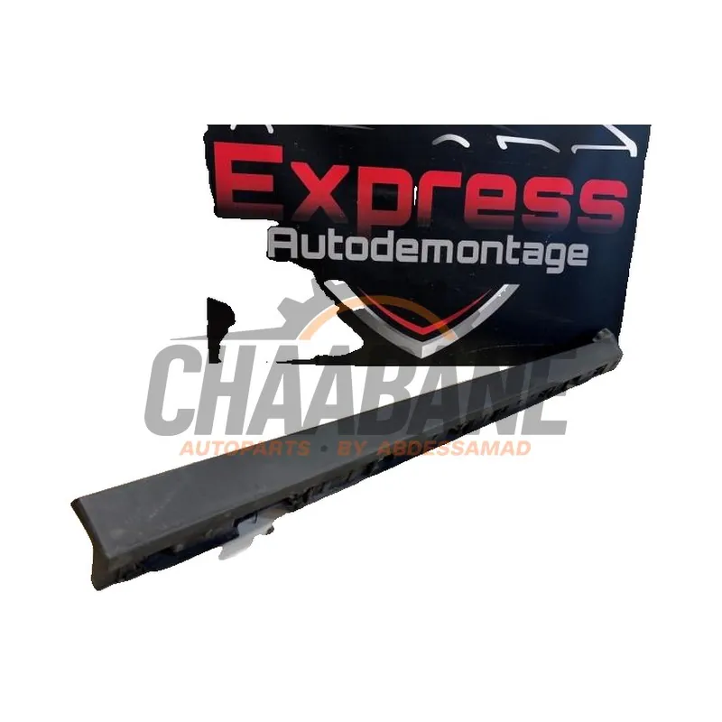 Jupe gauche HK83101D57BF Landrover Range Rover Velar (LY) 2.0 D180 AWD