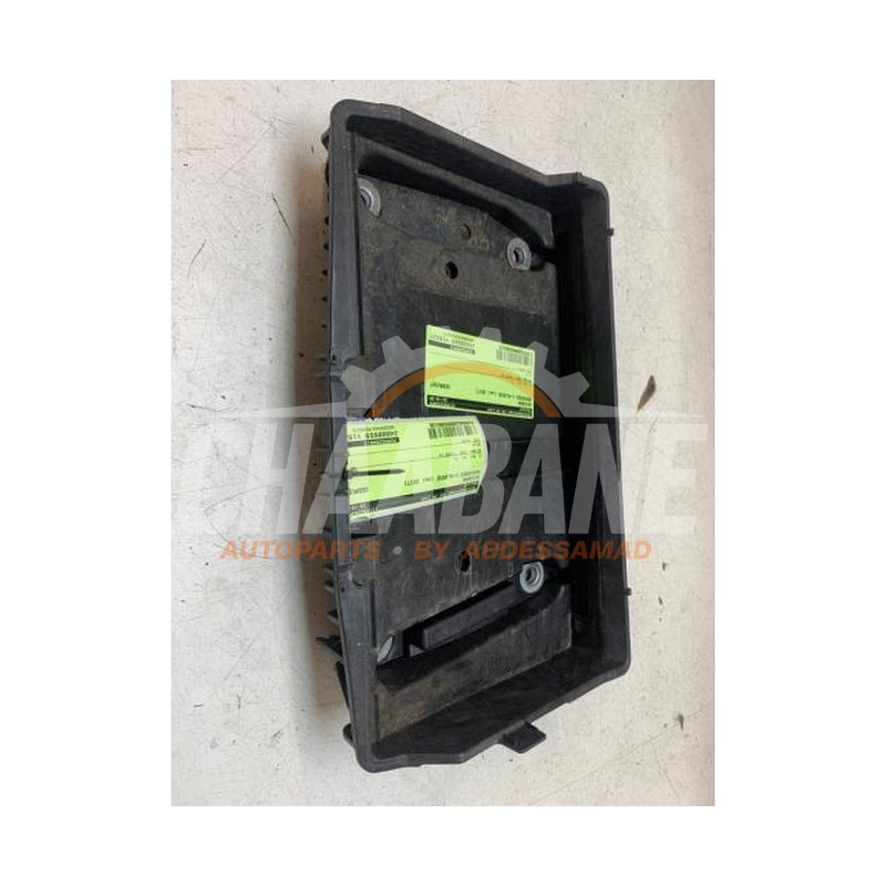 Boitier de batterie A2056200018 Mercedes C (W205) C-180 1.6 16V
