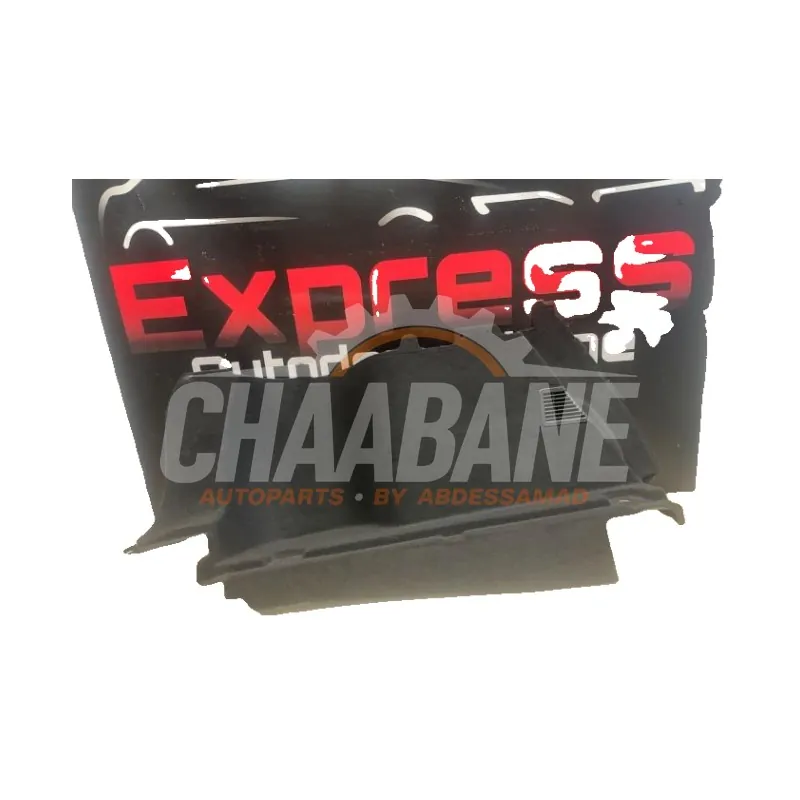Revetement coffre gauche J8A245431AF Landrover Range Rover Velar (LY) 2.0 D180 AWD