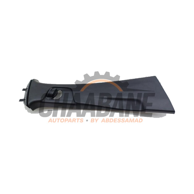 Revetement montant centre droit A2476909801 Mercedes GLA (H247) 1.3 200 Turbo 16V