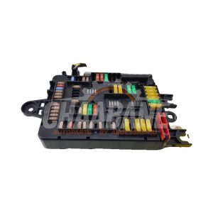 Boite a fusibles 10688710 BMW M1 (F20) M140i 3.0 24V 2012 / 2019