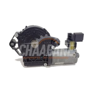 Moteur toit ouvrant 0390200101 Mercedes CLA (117.3) 1.6 CLA-180 16V