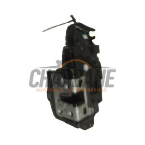 Serrure avant droite A1770032899 Mercedes CLA (118.3) 1.5 CLA-180d
