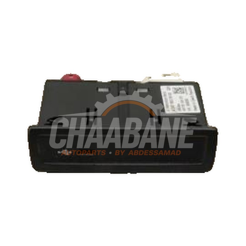 Connexion USB A2478203902 Mercedes A (177.0) 1.3 A-200 Turbo 16V