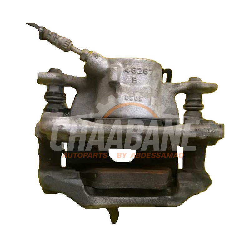 Etrier de frein avant gauche 6860267 BMW 2 serie Gran Tourer (F46) 220i 2.0 TwinPower Turbo 16V 2014
