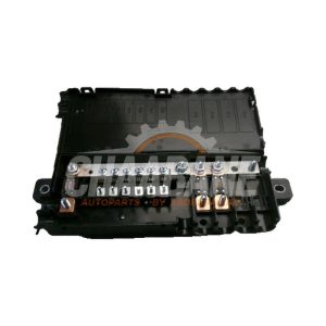 Boite a fusibles T2H28646 Jaguar XE 2.0 200 Turbo 16V