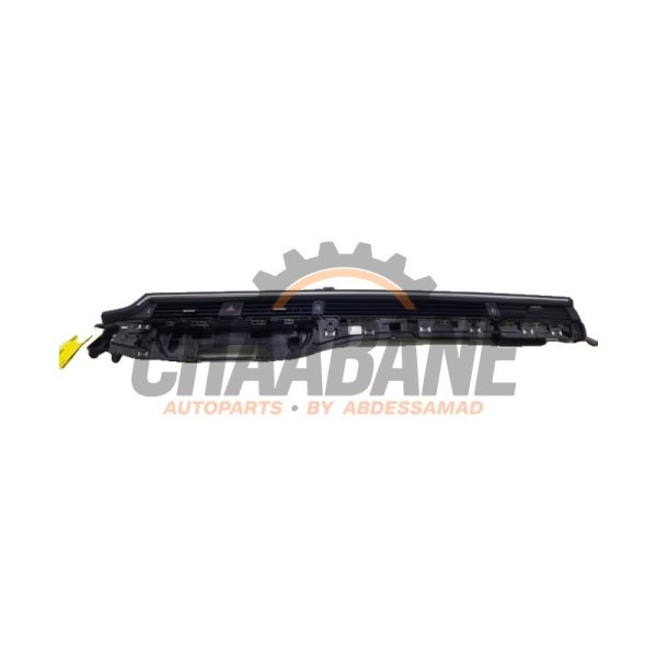 Grille aeration tableau de bord 8W1820902E Audi A4 Avant (B9) 3.0 TDI V6 24V Quattro 2015