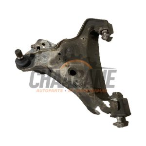 Bras de suspension avant droit A4703301000 Mercedes X (470) 250d 16V 4-Matic