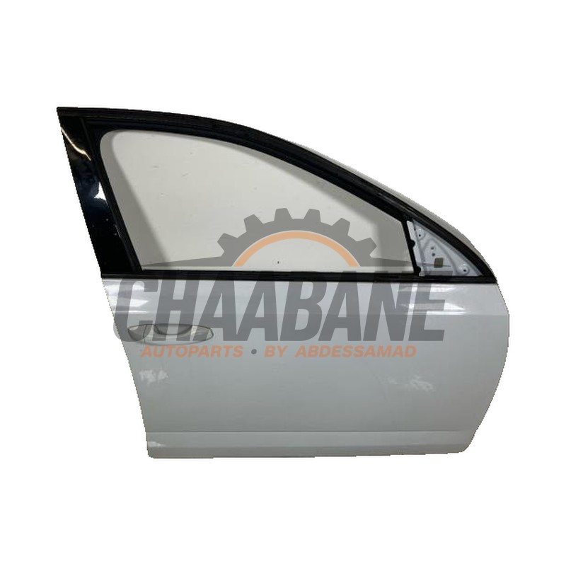 Porte avant droite 5E0831052B Skoda Octavia Combi (5EAC) 1.6 TDI 16V 2012 / 2020
