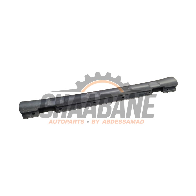 Marche-pied (list de couverture) gauche A156680954 Mercedes GLA (156.9) 2.2 200 CDI, d 16V