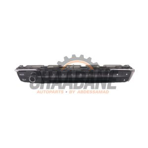 Panneau commande radio 6131681418701 BMW 3 serie Touring (F31) 318i 1.5 TwinPower Turbo 12V 2012 / 2019