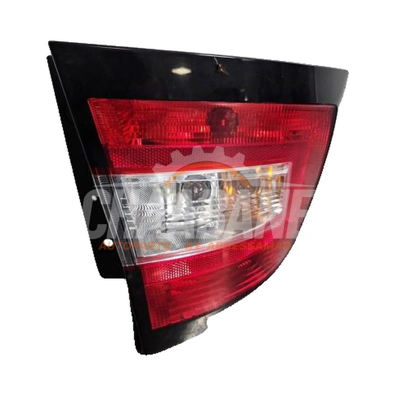 Feu arriere secondaire gauche 6V9945111 Skoda Fabia III Combi (NJ5) 1.2 TSI 16V Greentech 2014 / 2022