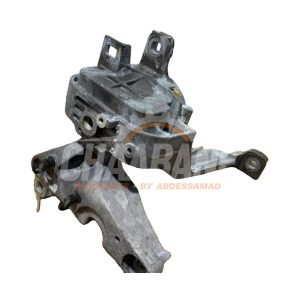 Palier dappui avant droit A2472402900 Mercedes A (177.0) 1.5 A-180d