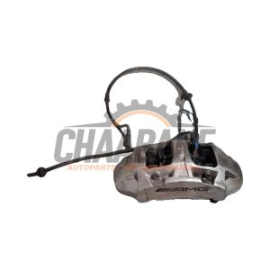 Etrier de frein avant droit A2474217000 Mercedes A-Klasse AMG (177.0) 2.0 A-35 AMG Turbo 16V 4Matic