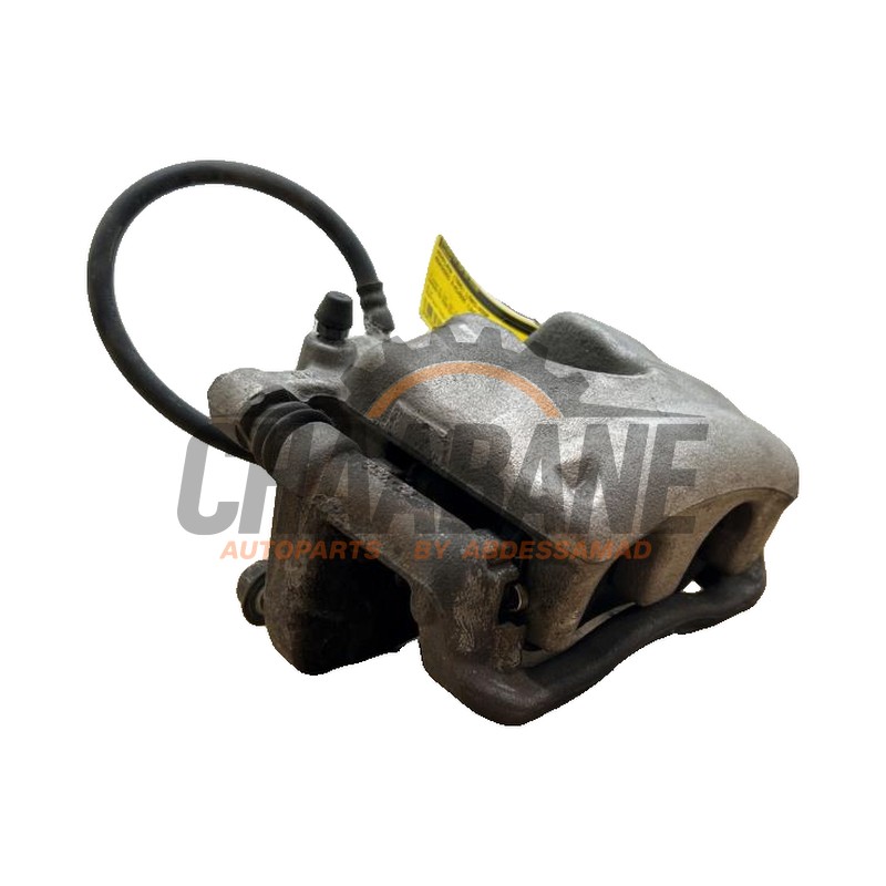 Etrier de frein avant gauche A4704205600 Mercedes X (470) 250d 16V 4-Matic