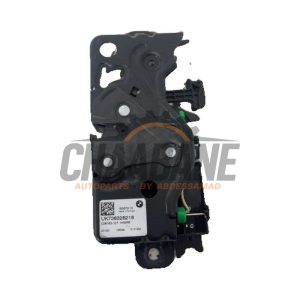 Serrure de coffre UK738328218 BMW 1 serie (F40) 118d 2.0 16V 2019