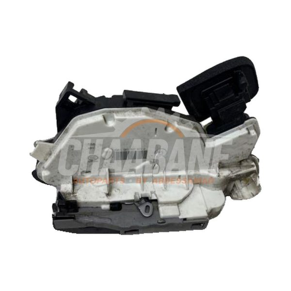 Serrure avant gauche 5K1837015J Seat Leon (5FB) 1.6 TDI 16V 2012 / 2020