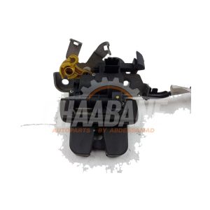 Serrure de coffre 4M0827506B Audi A4 Avant (B9) 2.0 TDI 16V Quattro 2015