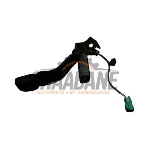 Attache ceinture arriere gauche GX73613K22AC8PVJ Jaguar XE 2.0 200 Turbo 16V