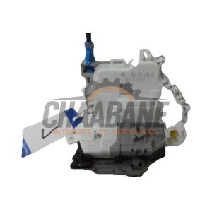 Serrure portiere mecanique 4portes avant gauche 8X1837015B Audi Q2 2018