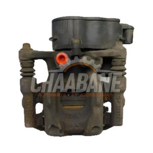 Etrier de frein arriere droit A2474230498 Mercedes GLA (H247) 1.3 180 Turbo 16V