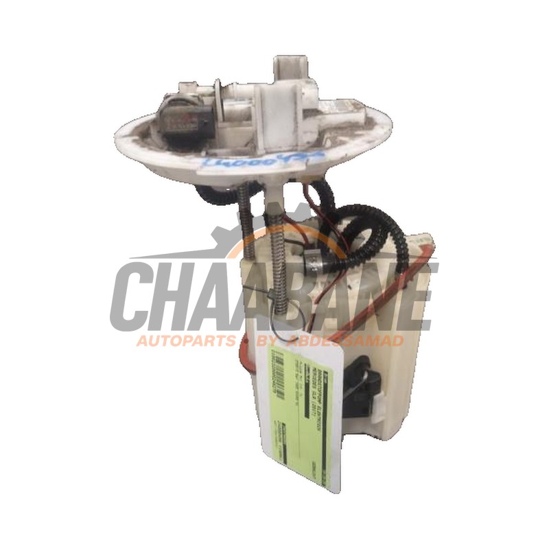 Pompe a carburant 2464700994 Mercedes CLA Shooting Brake (117.9) 1.6 CLA-200 16V