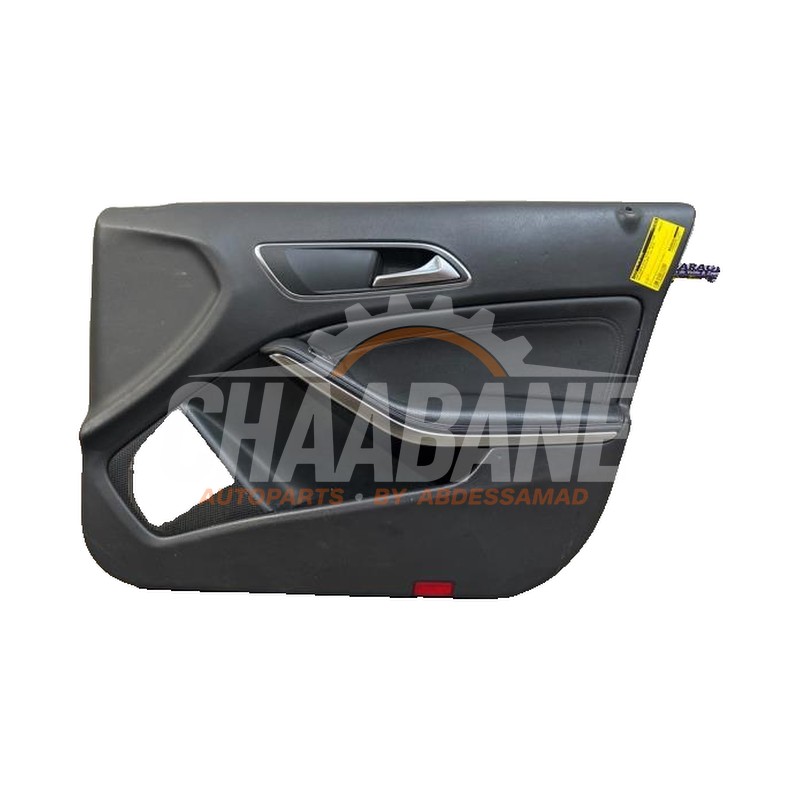 Revetement portiere 4portes avant droite A1567202400 Mercedes GLA (156.9) 2.2 200 CDI, d 16V