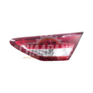 Feu arriere droit 5F0945308D Seat Leon (5FB) 1.6 TDI Ecomotive 16V 2012 / 2020