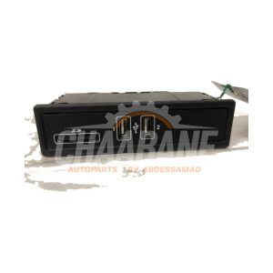 Connexion USB A2058200526 Mercedes C (W205) C-180 1.6 16V