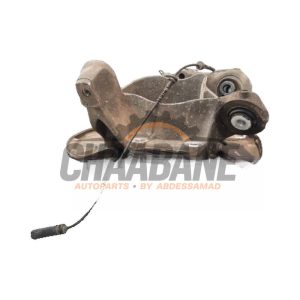 Fusee arriere droit 33306876652 BMW X7 xDrive40d 3.0 24V Mild Hybrid 2019