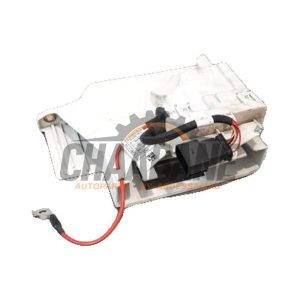 Boite de module compartiment moteur 12518573956 BMW X1 (F48) xDrive 18d 2.0 16V 2014 / 2022