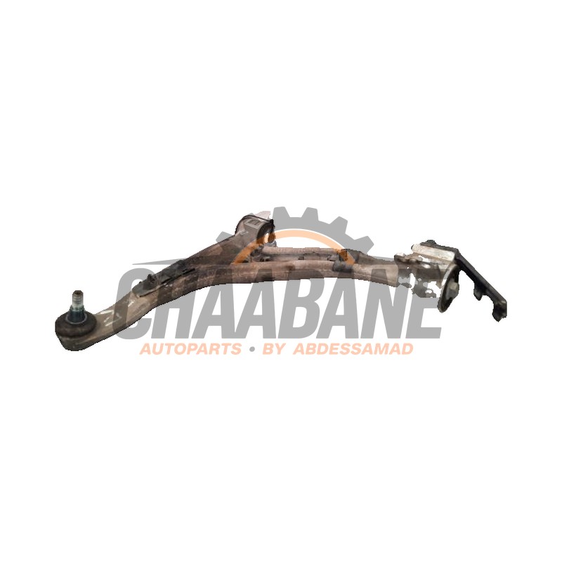 Bras de suspension avant gauche A1563300500 Mercedes GLA (156.9) 2.2 200 CDI, d 16V