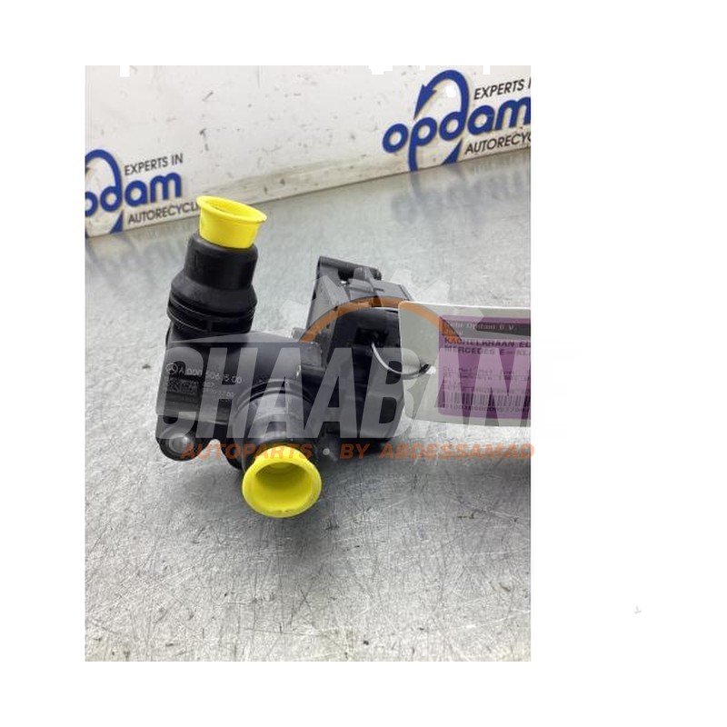 Robinet chauffage electrique A0005061500 Mercedes E (W213) E-300 e 2.0 Turbo 16V