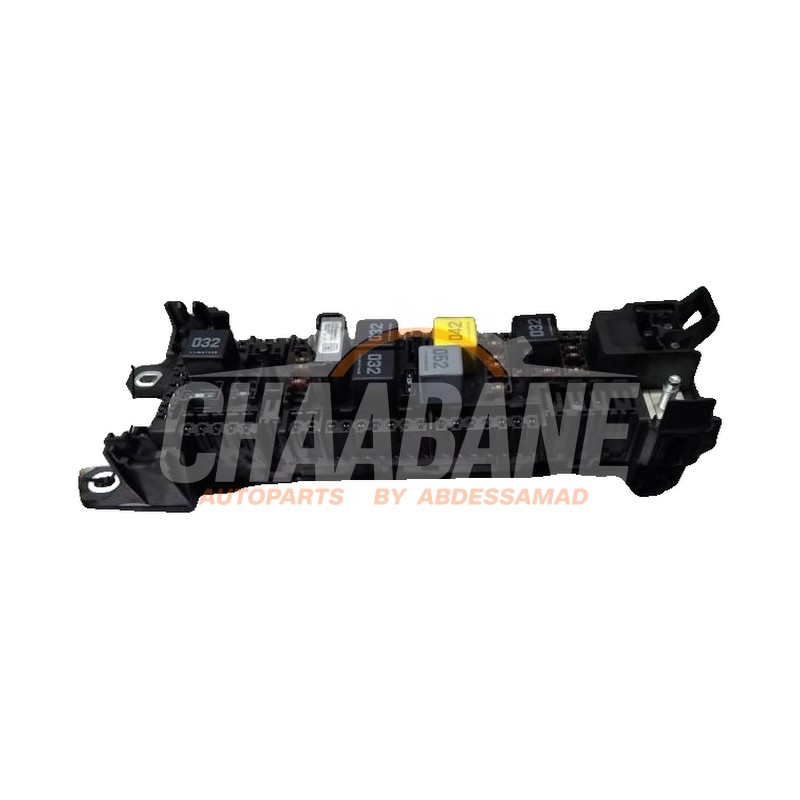 Boite a fusibles A4475460046 Mercedes V (447.8) 2.1 200 CDI, 200 d 16V