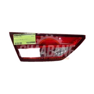 Vitre feu arriere gauche 5F9945093 Seat Leon ST (5FF) 1.6 TDI Ecomotive 16V 2012 / 2020