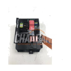 Porte fusible 2239061502 Mercedes C Estate (S206) C-200d 2.0 Turbo 16V