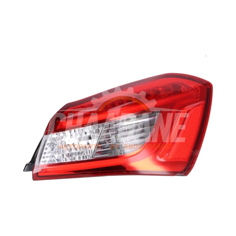 Feu arriere droit 06700C84810 Maserati Ghibli 2013