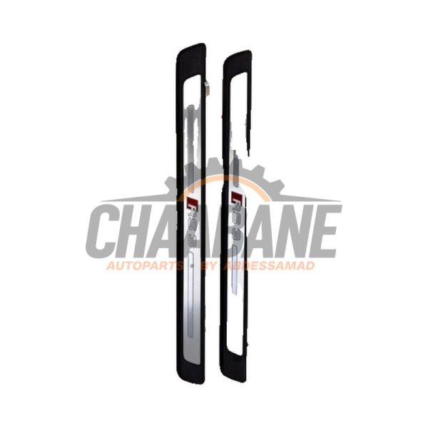 Embarquement avant gauche 8V4947417B Audi RS 3 Sportback (8VA/8VF) 2.5 TFSI 20V Quattro 2015 / 2020
